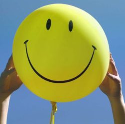 3 важных преимущества улыбки (включая 6 практических советов)