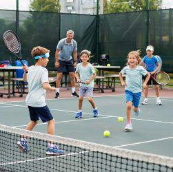 Теннис для всех: От новичка до чемпиона. Руководство для детей и взрослых Теннис для всех: От новичка до чемпиона. Руководство для детей и взрослых